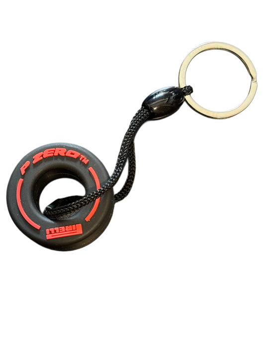 Llavero Pirelli Rojo